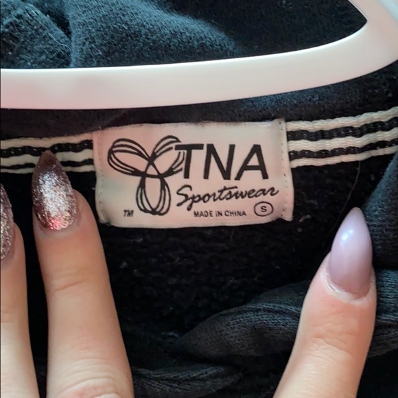 TNA hoodie - Picture 5 of 5